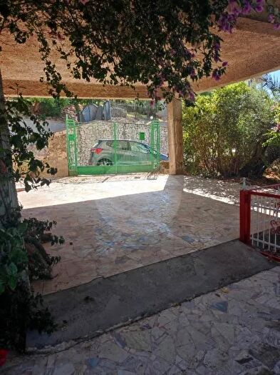 Casa con 11 locali in vendita in Castelforte