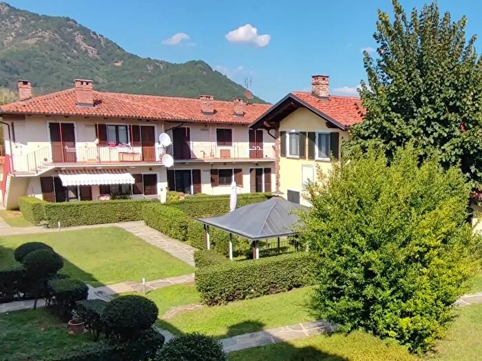 Appartamento trilocale in vendita in Via Castello, Frossasco