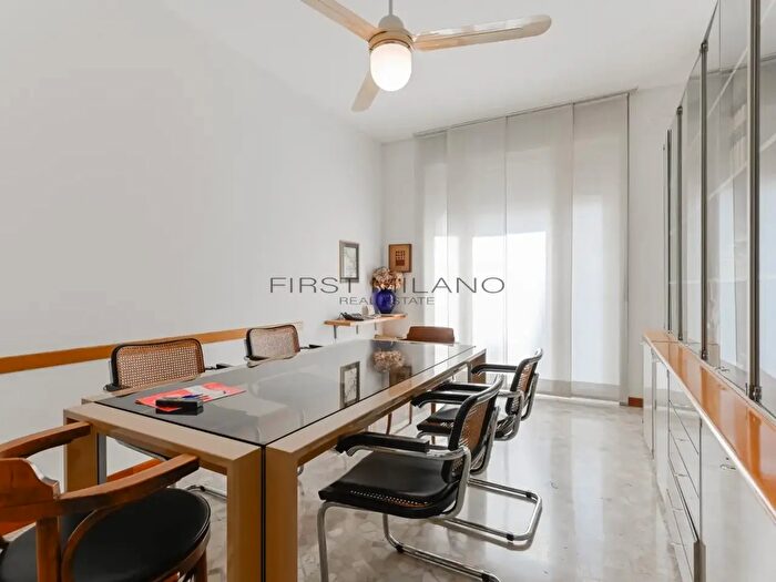 Appartamento con 5 locali in vendita in Via Soperga, Milano