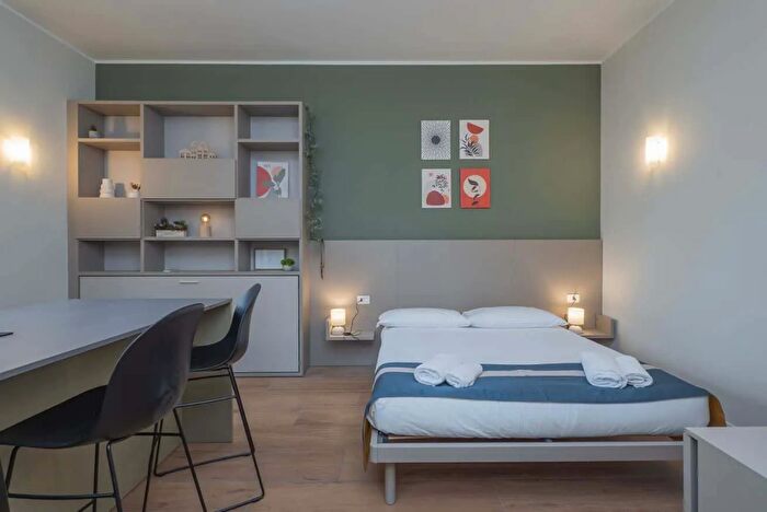 Appartamento monolocale in affitto in Via Alfonso Capecelatro, Milano