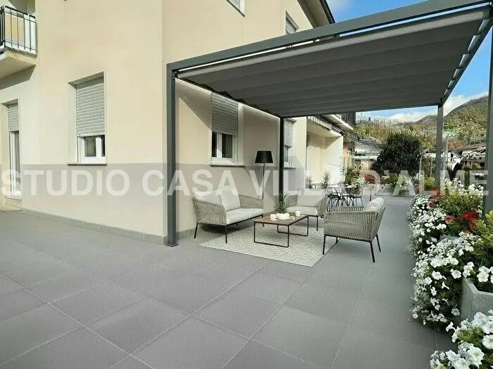 Appartamento trilocale in vendita in Via Ripa, Villa D'Alme'