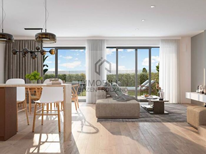 Appartamento trilocale in vendita in Via Dottor Josef Noldin, Salorno