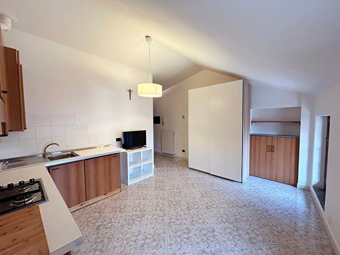 Appartamento monolocale in affitto in Via Repubblica, Novate Milanese