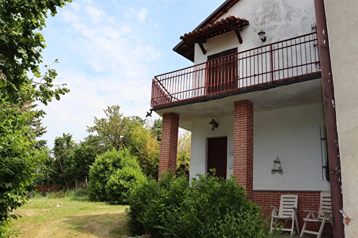 Casa con 6 locali in vendita in Castagnole delle Lanze Asti, Castagnole Delle Lanze