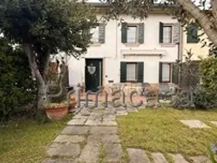 Casa con 12 locali in vendita in Via dei Vettori, Mirano