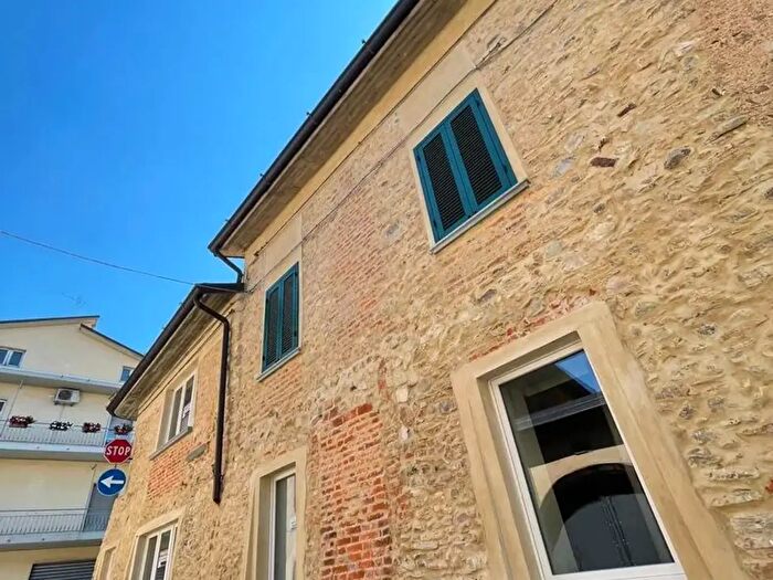 Appartamento trilocale in vendita in Via Castello, Adro