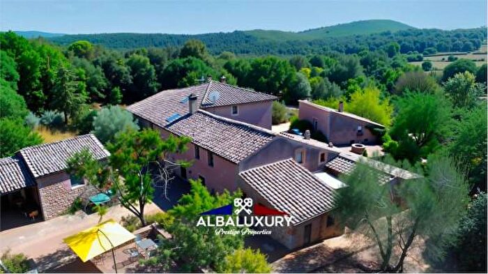 Casa con 6 locali in vendita in Strada Provinciale Maremma, Sovicille