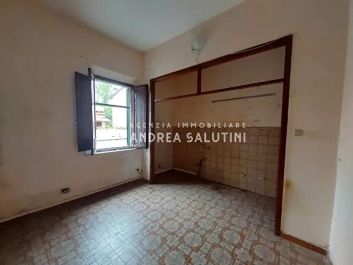 Appartamento trilocale in vendita in Via Aurelio Saffi, Pontedera
