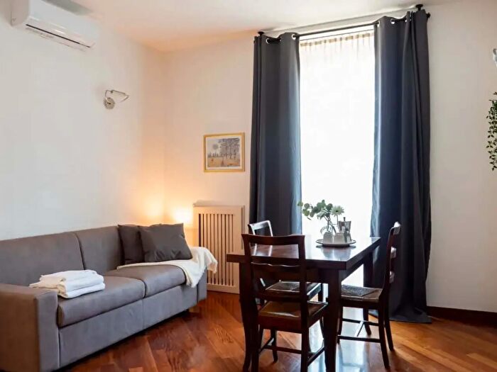Appartamento monolocale in affitto in Viale Lunigiana, Milano
