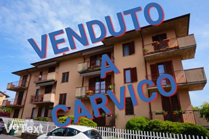 Appartamento trilocale in vendita in Contrada Comunezia, Carvico