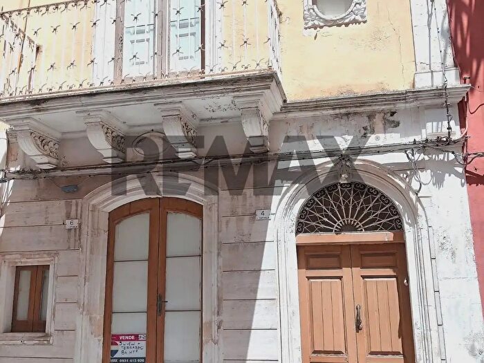 Casa quadrilocale in vendita in Via Tartaglia, Sortino