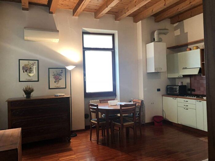 Appartamento bilocale in affitto in Via Carlo Cattaneo, Centro Storico, Verona