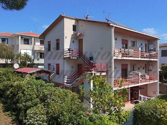 Appartamento quadrilocale in vendita in Via Lago di Garda, Rosignano Marittimo