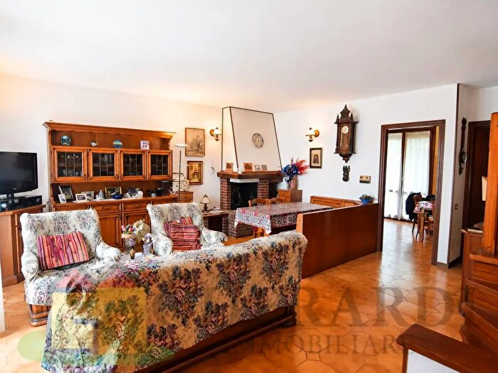 Casa con 5 locali in vendita in Via Comacchio, Ferrara