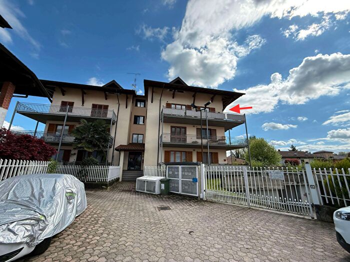 Appartamento trilocale in vendita in Via del Forno G, Fontaneto DAgogna