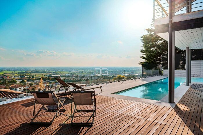 Casa con 10 locali in vendita in Via G Matteotti, Castiglione Delle Stiviere