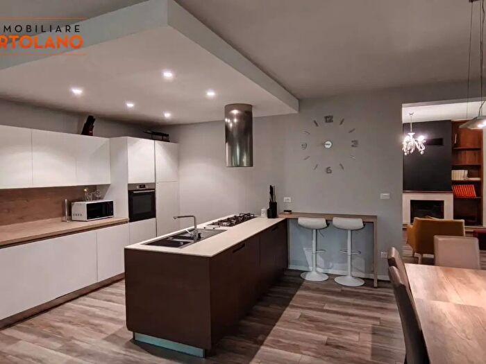 Casa quadrilocale in vendita in Via dei Bagni, Monfalcone