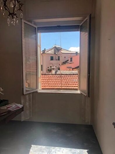 Appartamento con 5 locali in vendita in Via Flli Figuccio, Celle Ligure