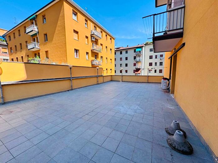 Appartamento trilocale in affitto in Via Francesco Todaro, Irnerio, Bologna