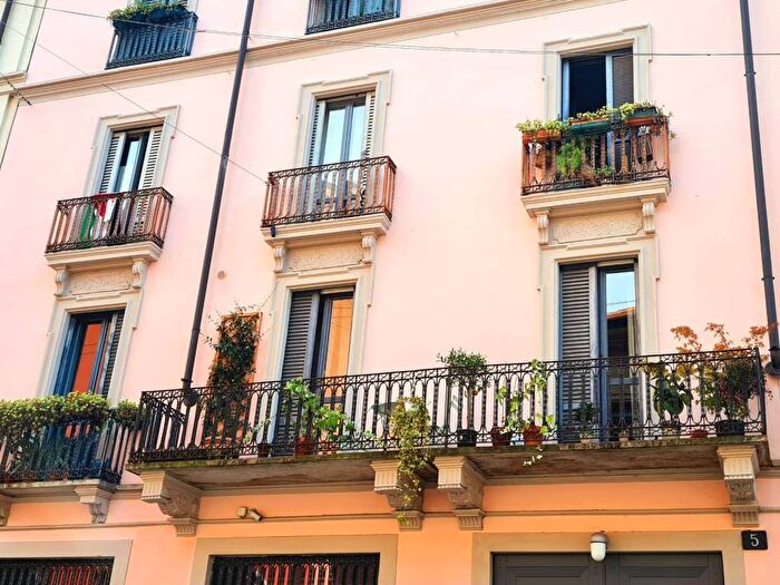 Appartamento bilocale in affitto in Via Pastrengo, Isola, Milano