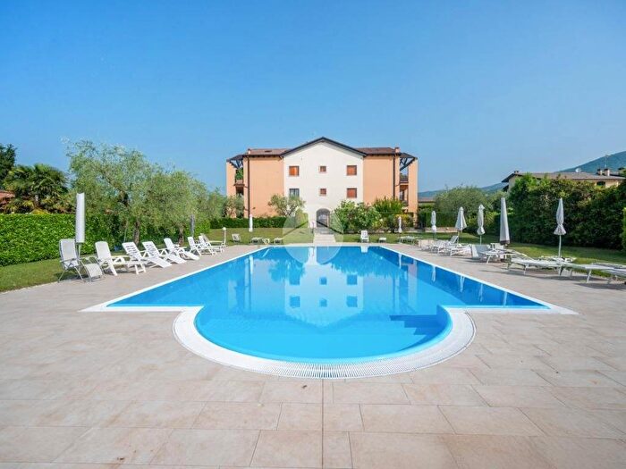 Appartamento trilocale in vendita in Piazza giarole, Giarole, Costermano sul Garda