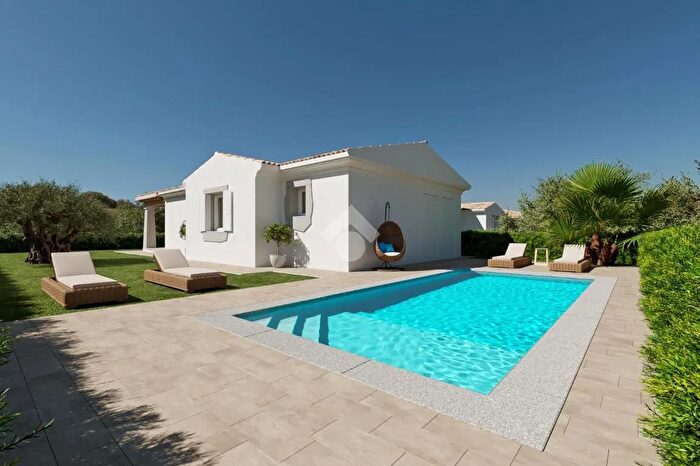 Casa trilocale in vendita in Via Cala Luna, Budoni