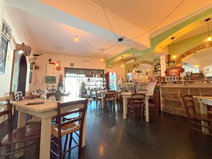 Appartamento con 6 locali in vendita in Corso Apulia, Tricase