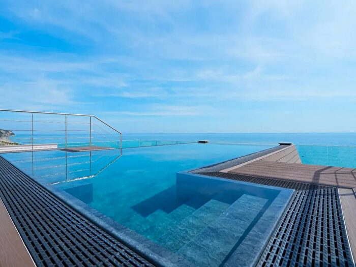 Appartamento bilocale in vendita in Viale Europa, Pietra Ligure