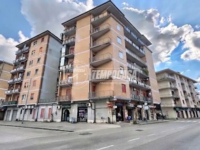 Appartamento con 6 locali in vendita in Via Due Principati a, Avellino