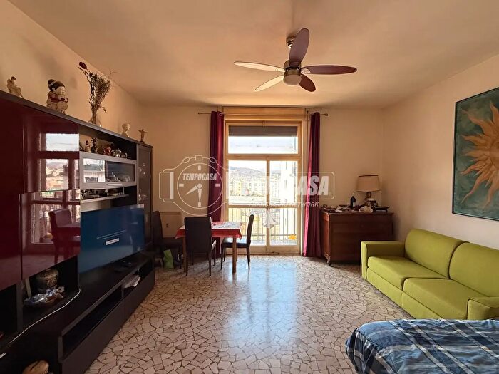 Appartamento trilocale in vendita in Via Brogeda, Como