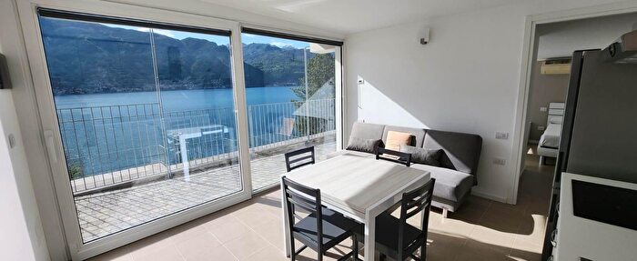 Appartamento bilocale in vendita in Dorio