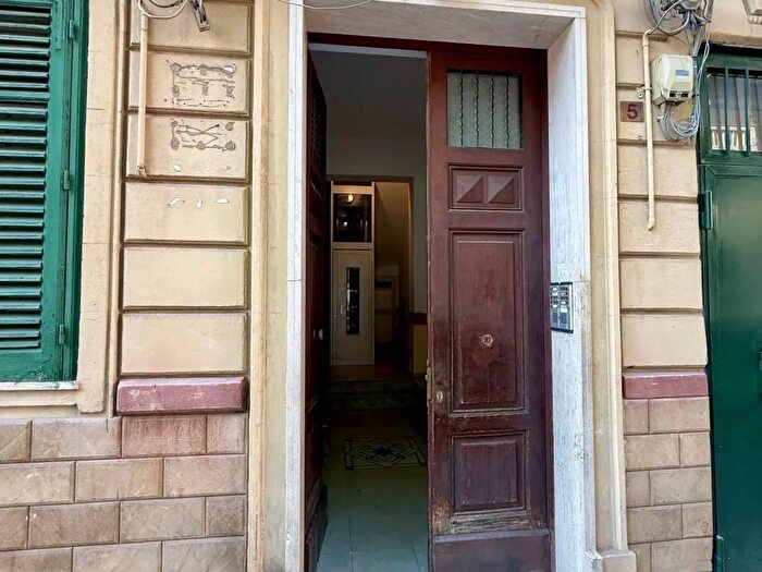 Appartamento quadrilocale in vendita in Cosmo Guastella, Palermo