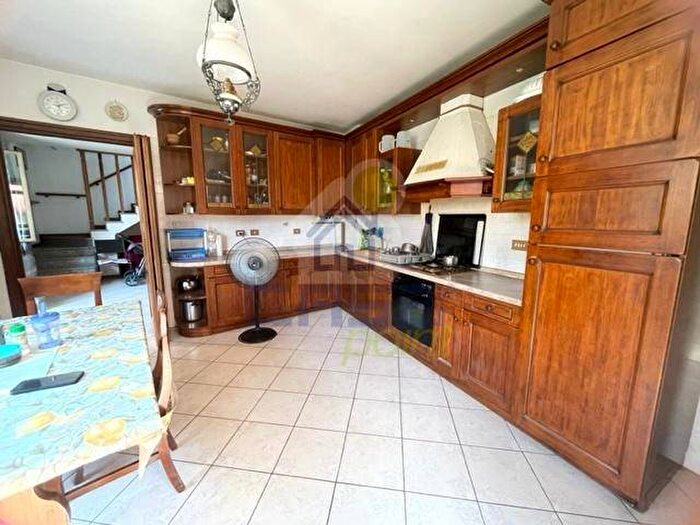 Casa quadrilocale in affitto in Via Mazzini, Centro, Castelnuovo Bocca d'Adda