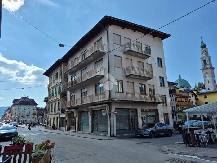 Appartamento trilocale in vendita in Via Dante Alighieri, Asiago
