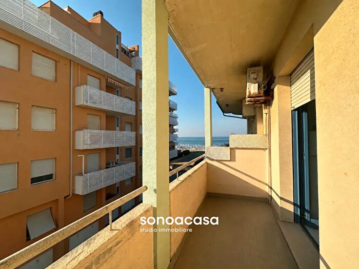 Appartamento trilocale in vendita in Via Cappellini, Fano
