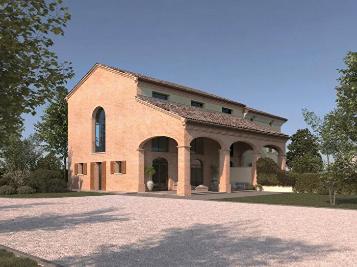 Casa con 5 locali in vendita in Strada San Genesio, San Secondo Parmense