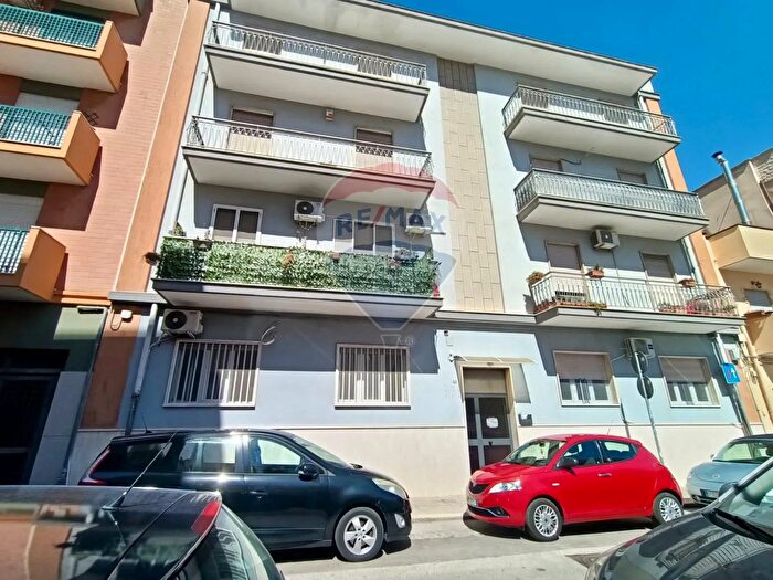 Appartamento con 7 locali in vendita in Via De Gracchi, Brindisi