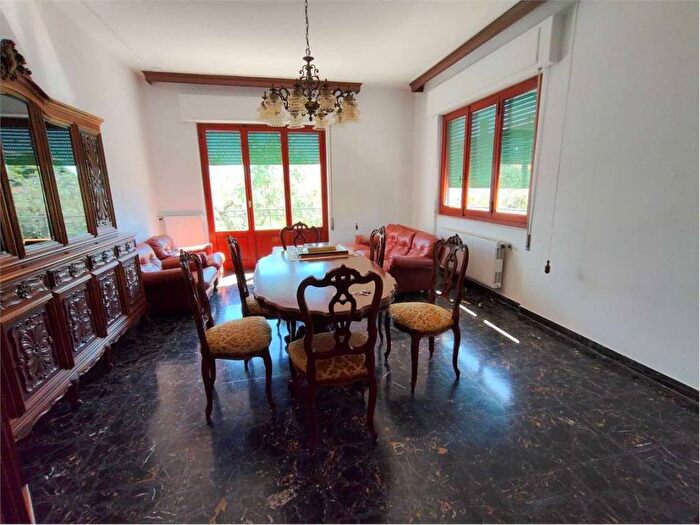 Casa con 5 locali in affitto in via dogana, Casano Dogana Isola, Luni