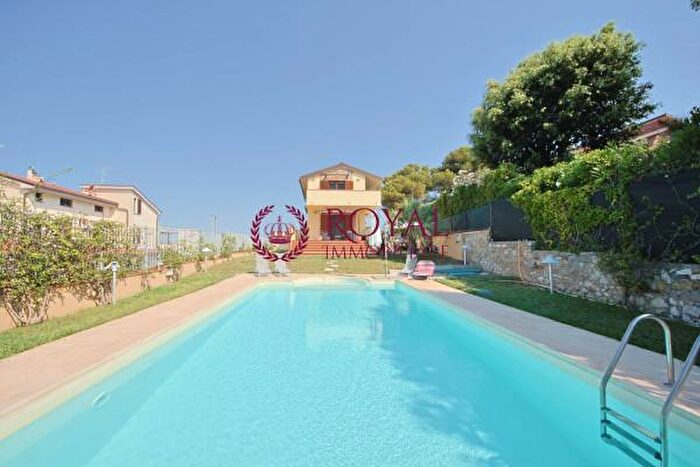 Casa con 5 locali in vendita in Via del Castellaccio, Livorno