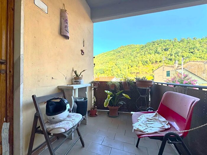 Casa con 7 locali in vendita in Via di Ponzano, Pistoia