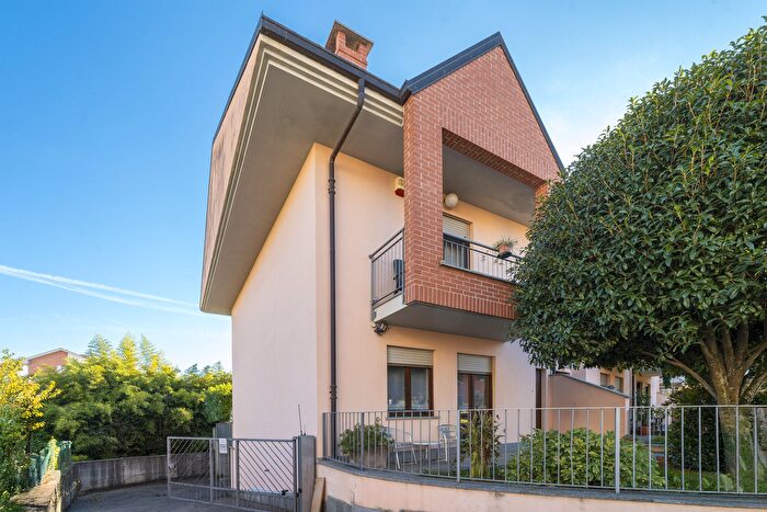 Casa con 5 locali in vendita in Via Ettore Bignone, Pinerolo