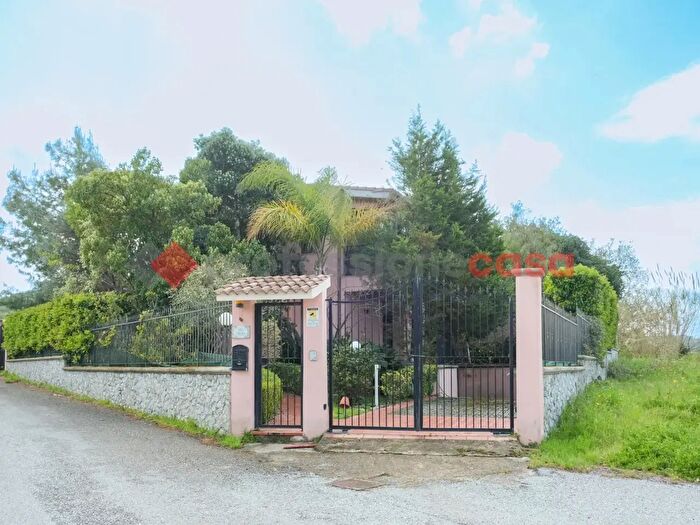 Casa quadrilocale in vendita in Via Professore Gaetano Martino, San Filippo Del Mela