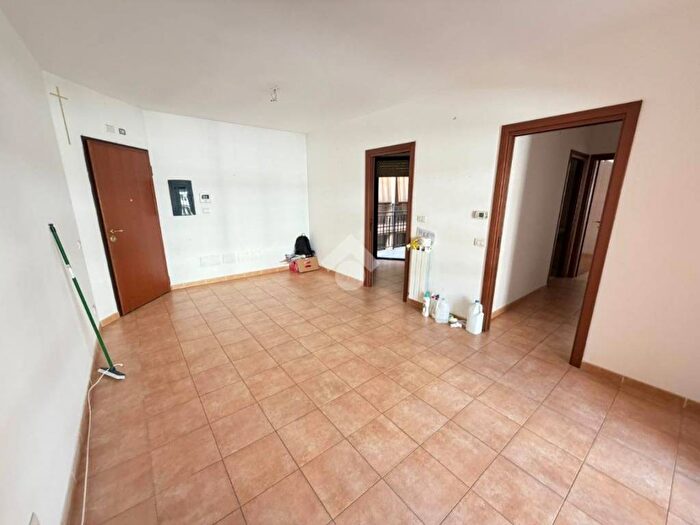 Appartamento trilocale in affitto in Ponte di Nona, Roma