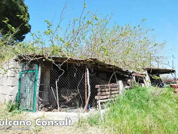 Casa quadrilocale in vendita in Contrada Cugna, Lipari