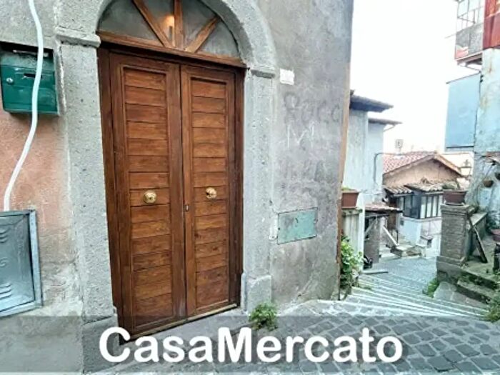 Appartamento trilocale in vendita in Via Achtermann, Rocca Di Papa