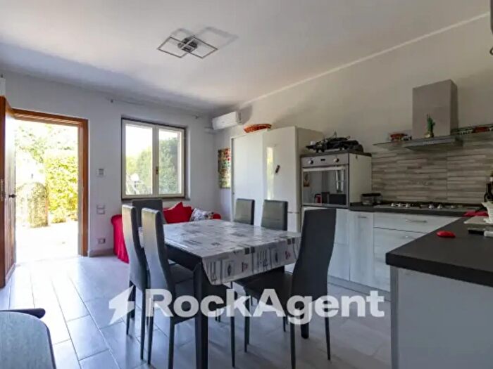 Appartamento trilocale in vendita in Via Giosuè Carducci, Montepaone