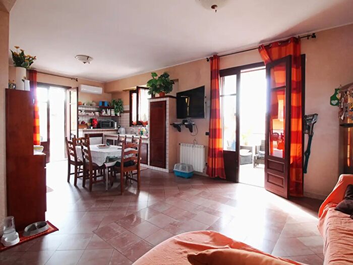 Appartamento con 5 locali in vendita in Via Raffaello Sanzio, Santa Flavia