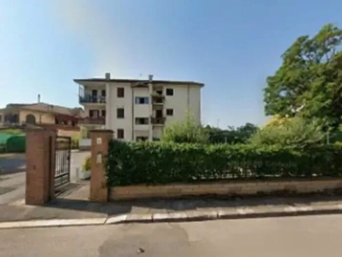 Appartamento trilocale in affitto in Via Monte Gagliardo, Cassino