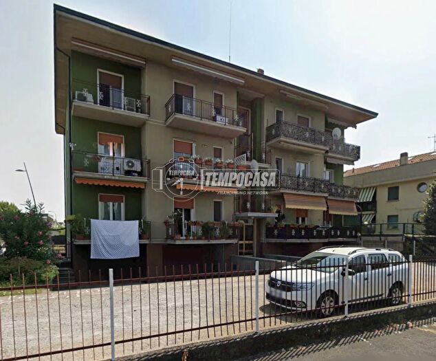 Appartamento bilocale in vendita in Via Balilla, Romano Di Lombardia