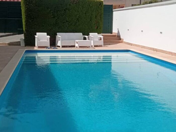 Casa con 6 locali in affitto in Viale degli Artisti, Pinetamare, Castel Volturno